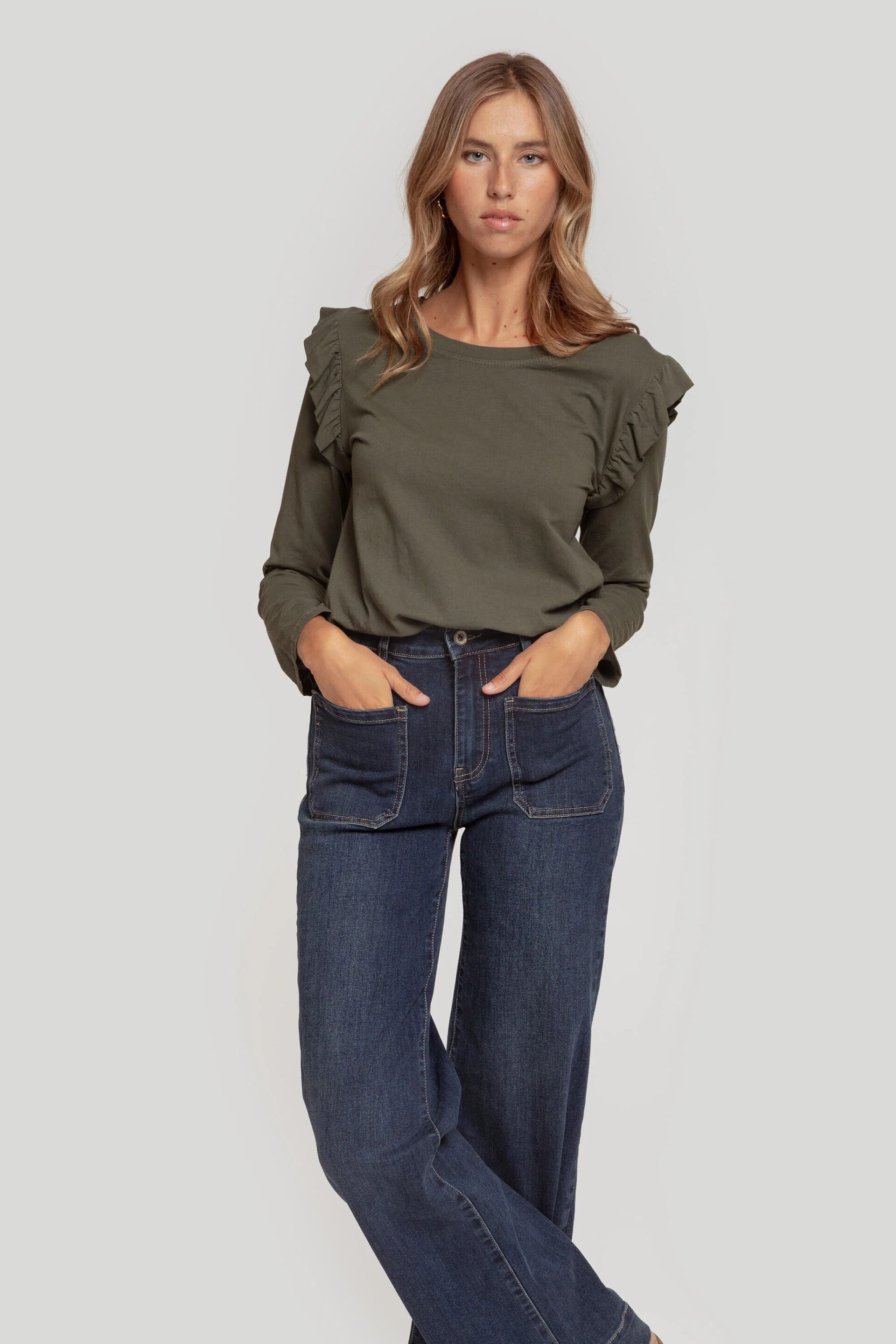 CAMISETA DE VOLANTES VERDE - 2